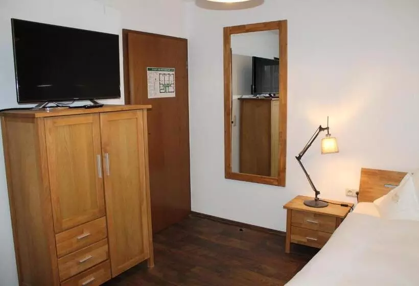 ホテル Garni Schlossblick