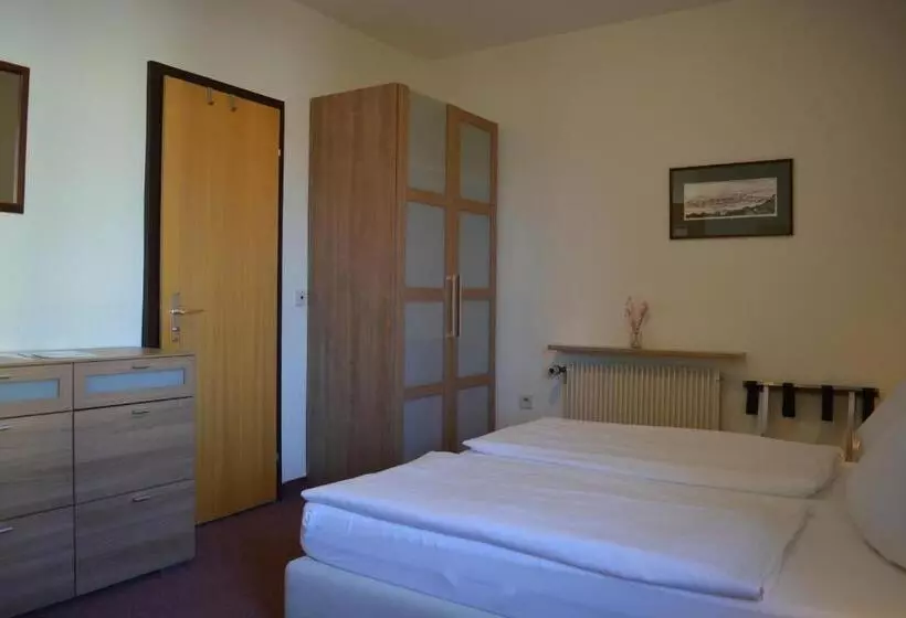 ホテル Garni Schlossblick