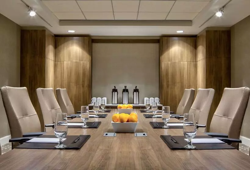 Otel Hyatt Regency Cleveland At The Arcade