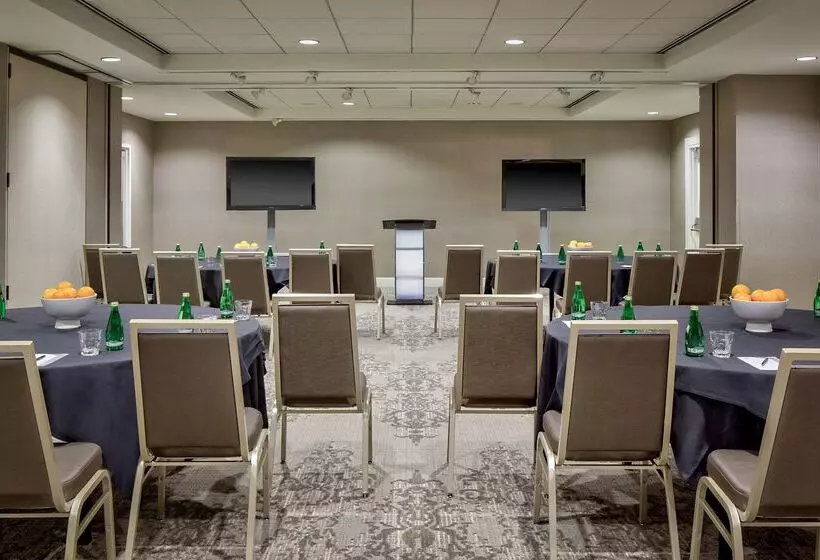 Otel Hyatt Regency Cleveland At The Arcade