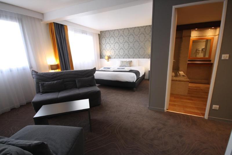 Hotel Kyriad Tours  St Pierre Des Corps  Gare