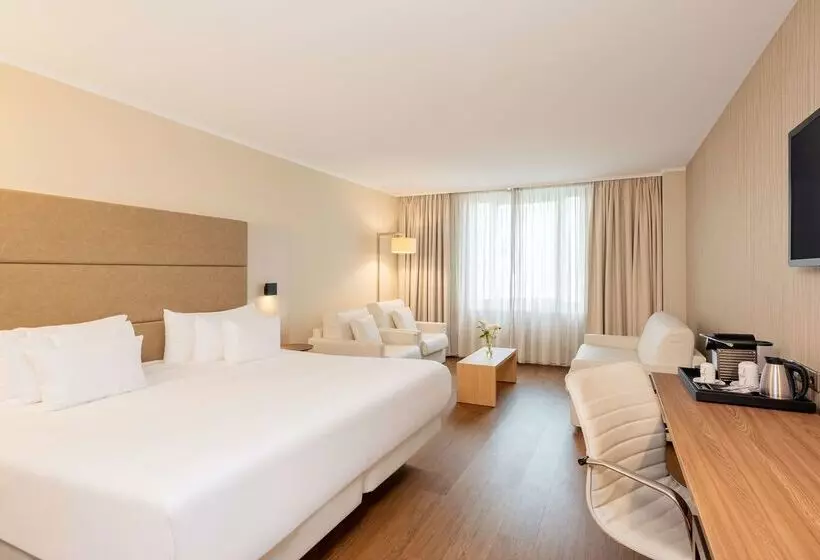 هتل NH Collection Berlin Mitte Am Checkpoint Charlie