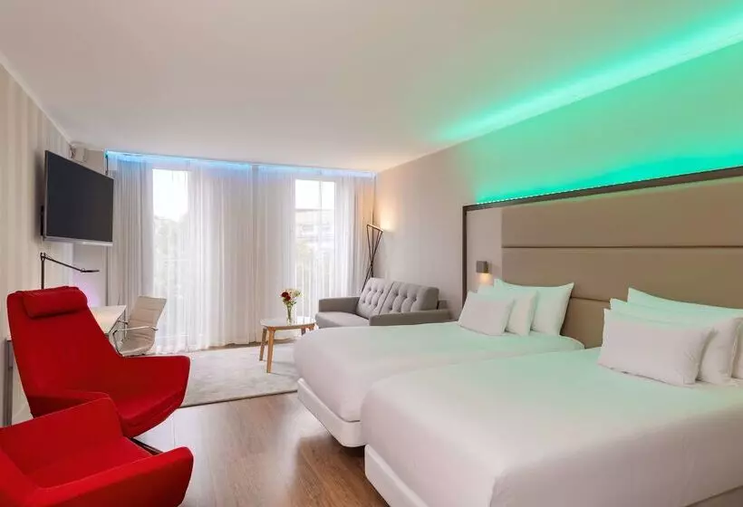 هتل NH Collection Berlin Mitte Am Checkpoint Charlie