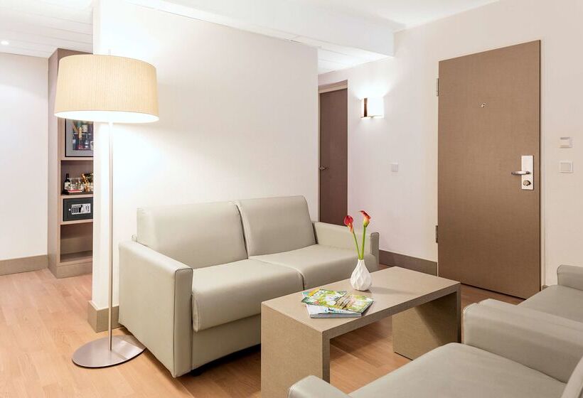 ホテル NH Collection Berlin Mitte Am Checkpoint Charlie