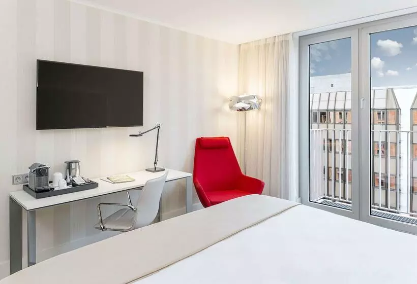 هتل NH Collection Berlin Mitte Am Checkpoint Charlie