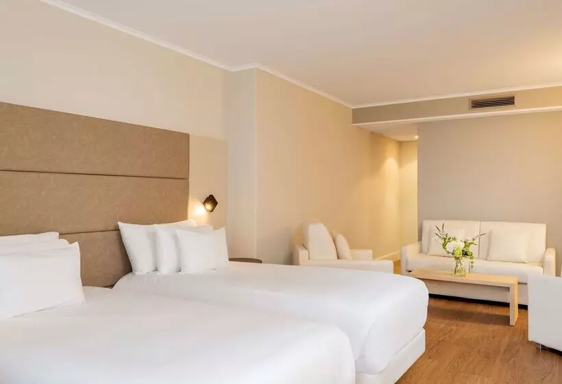 هتل NH Collection Berlin Mitte Am Checkpoint Charlie