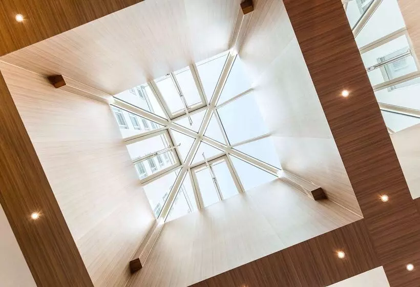 هتل NH Collection Berlin Mitte Am Checkpoint Charlie