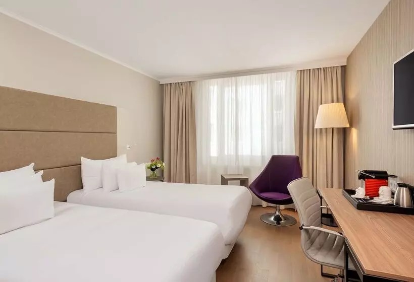 هتل NH Collection Berlin Mitte Am Checkpoint Charlie