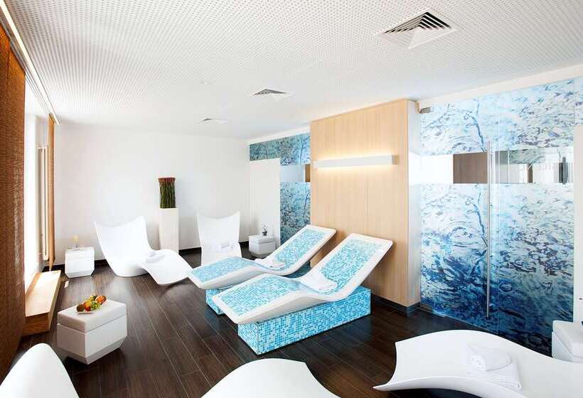 ホテル NH Collection Berlin Mitte Am Checkpoint Charlie