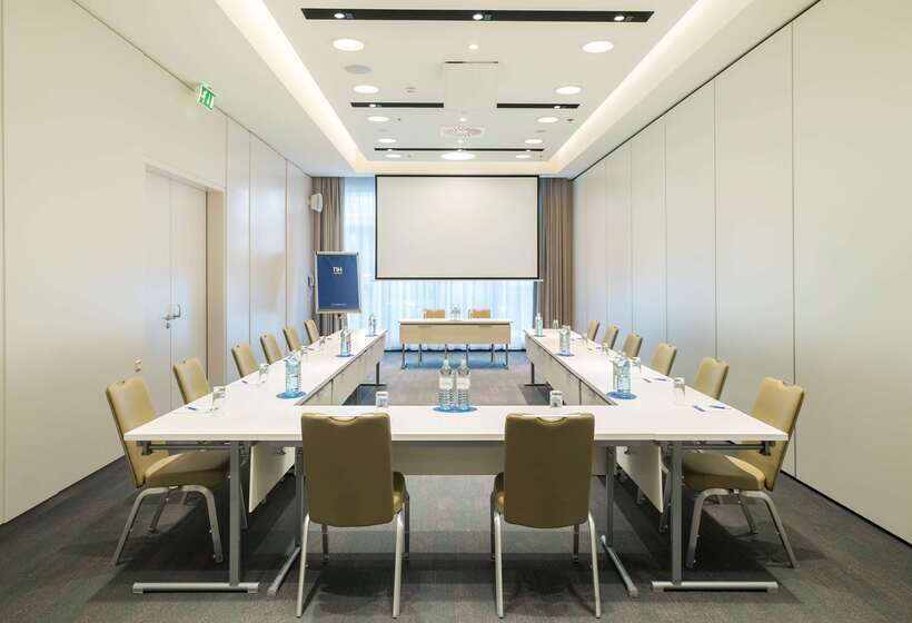 호텔 NH Danube City