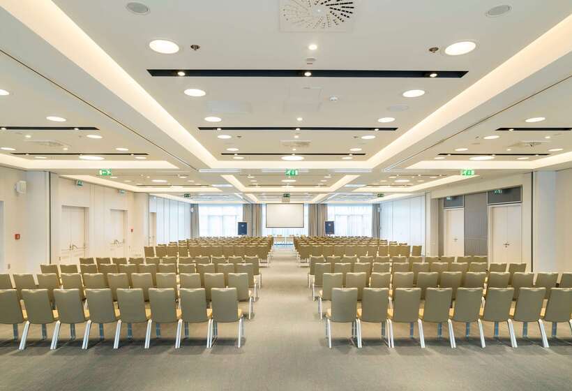 호텔 NH Danube City