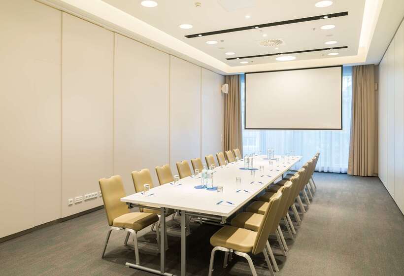 호텔 NH Danube City