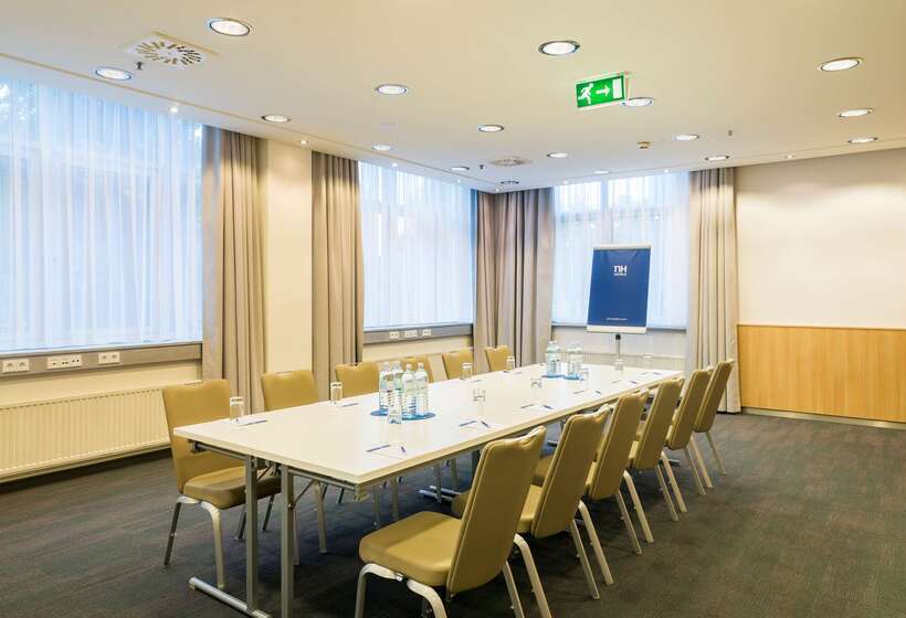 호텔 NH Danube City