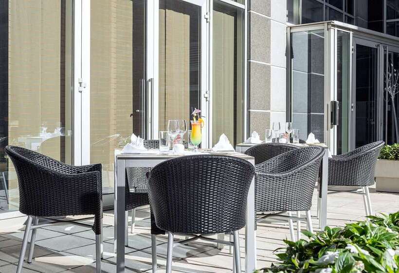 호텔 NH Danube City