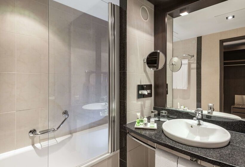 호텔 NH Danube City