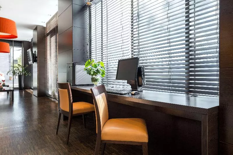 酒店 NH Danube City