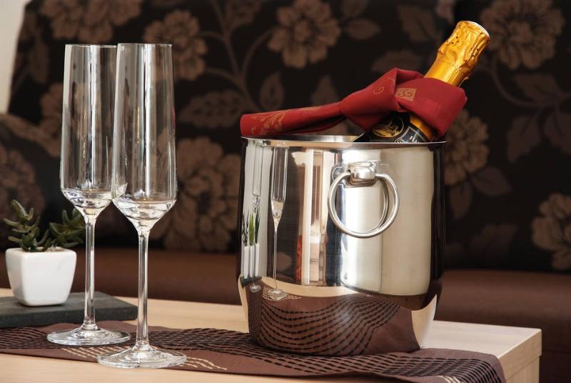 Otel Rappen Rothenburg Ob Der Tauber