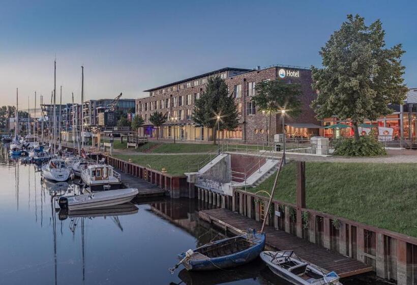 Hotelli Stadthafen Stade