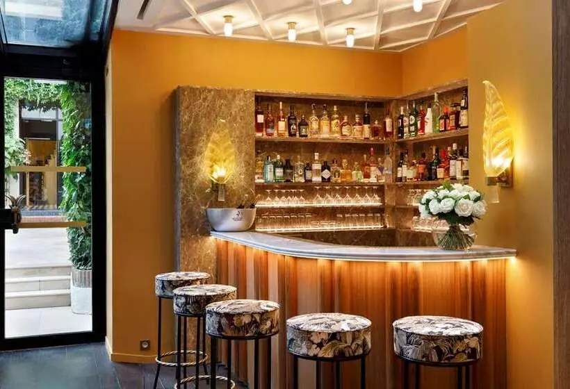 Le Belgrand Hotel Paris Champs Elysees, Tapestry By Hilton