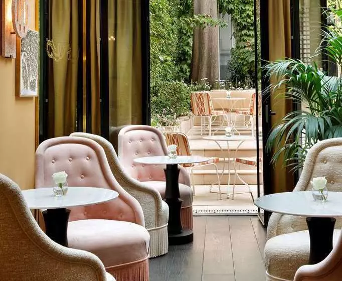 Le Belgrand Hotel Paris Champs Elysees, Tapestry By Hilton