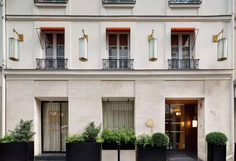 Le Belgrand Hotel Paris Champs Elysees, Tapestry By Hilton