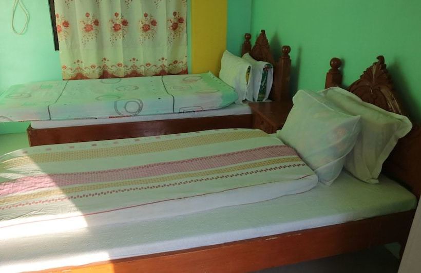 ホテル Doña Josefa Aquino Beach Resorts