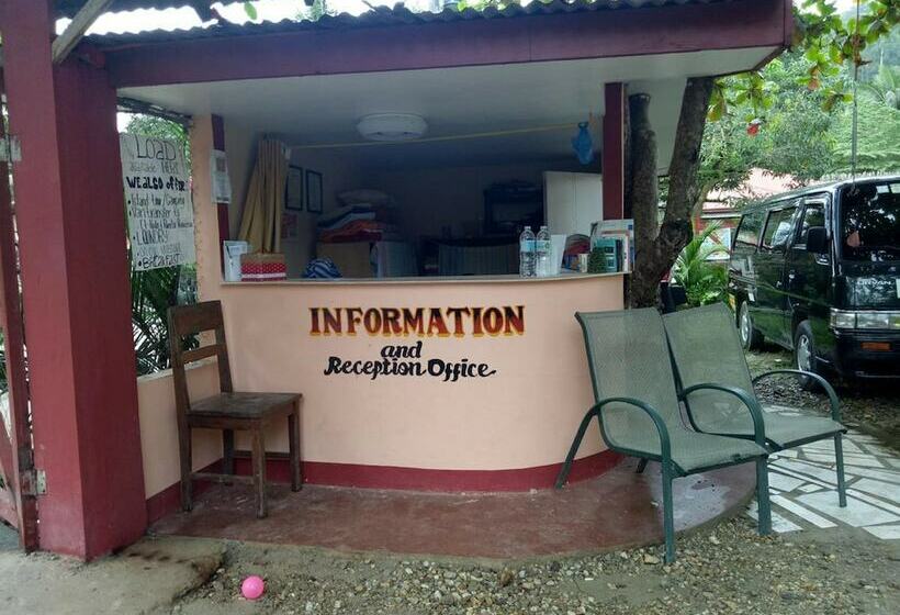 Hotel Port Barton Diy