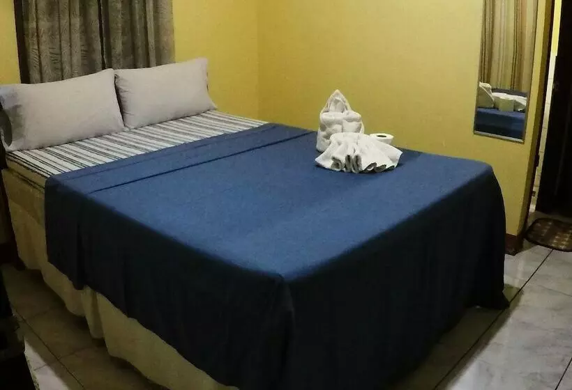 ホテル Port Barton Diy