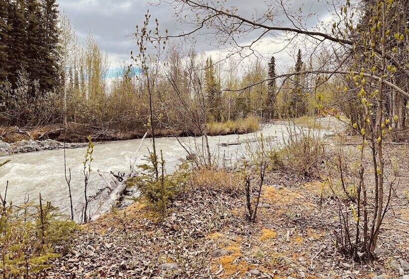 Отель Wrangell Mountain Lodge Private Bathroom With Shower