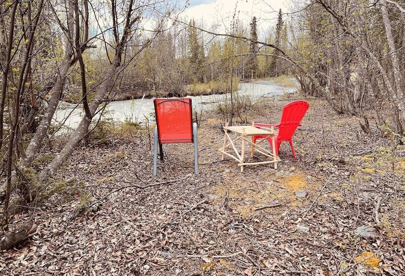 Отель Wrangell Mountain Lodge Private Bathroom With Shower