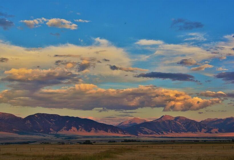 Mcallister Inn & Lodging