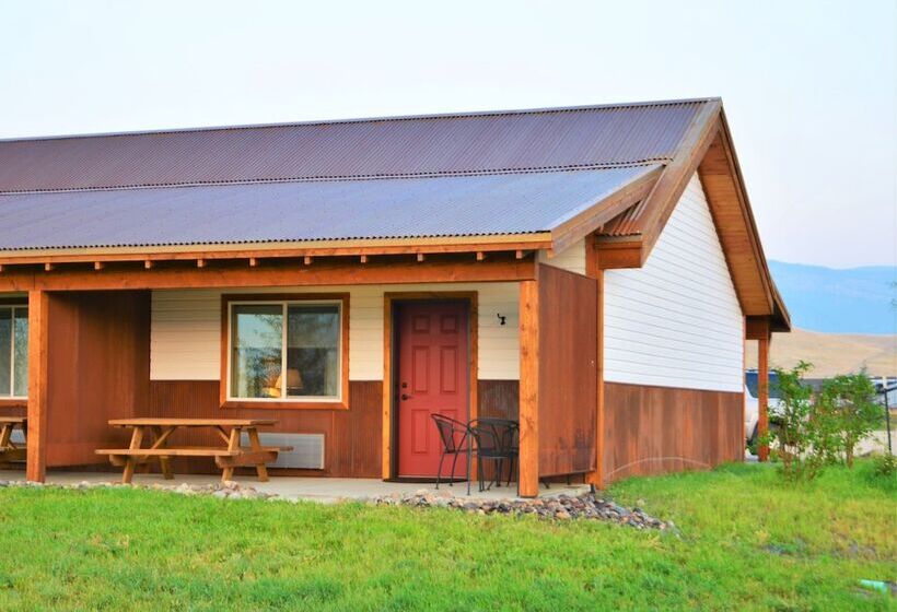 Mcallister Inn & Lodging