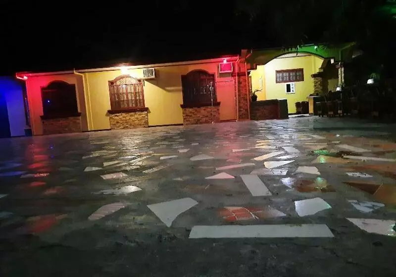 ペンション Carribean1 Transient House