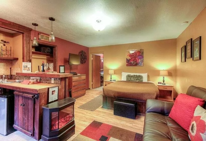 Redwoods River Resort