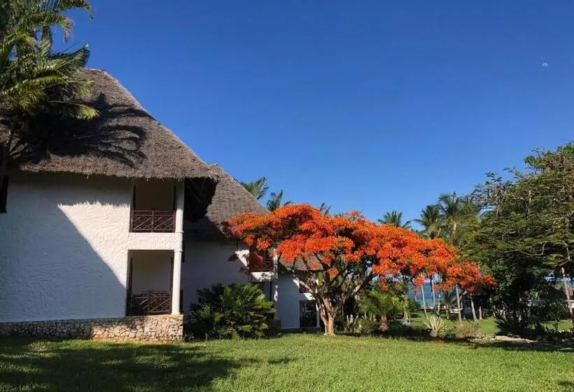 Bluebay Beach Resort & Spa