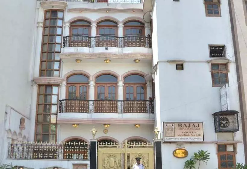 فندق Bajaj Indian Home Stay