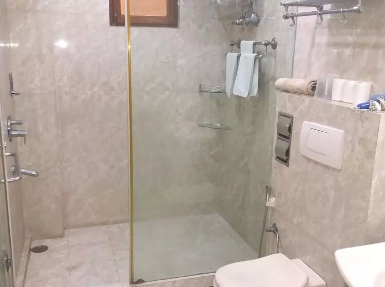 فندق Bajaj Indian Home Stay