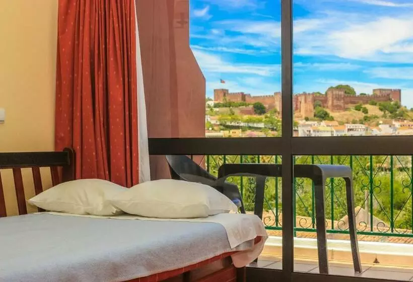 酒店 Colina Dos Mouros