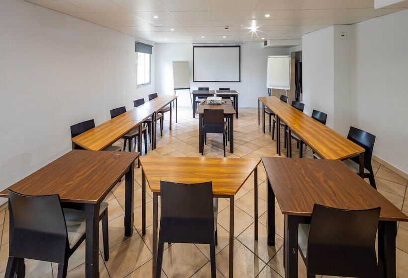 Logis Hotel Noemys Pont De L Etoile