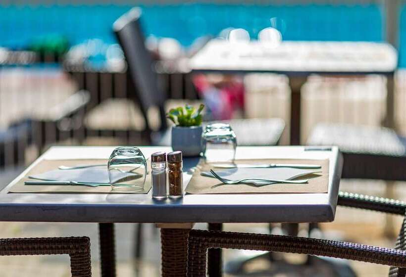 Logis Hotel Noemys Pont De L Etoile