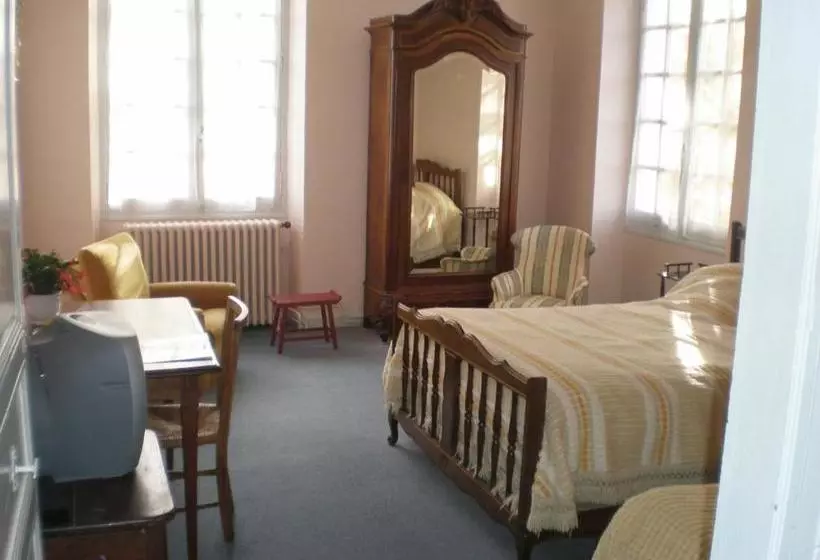 فندق Hôtelrestaurant Le Domaine De Testelin