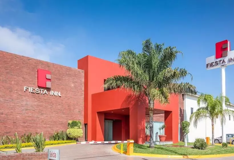 酒店 Fiesta Inn Monterrey La Fe