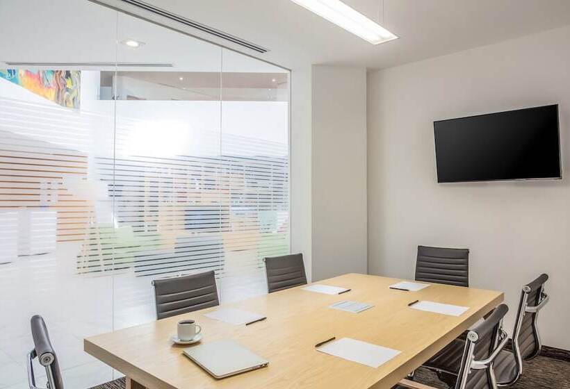 בית מלון כפרי Fiesta Inn Monterrey La Fe