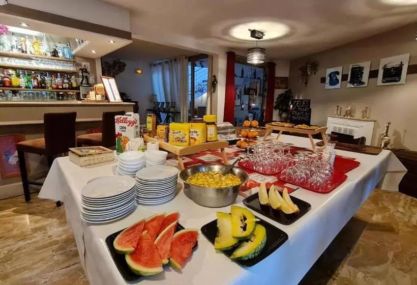 Отель Hostellerie Saint Benoît