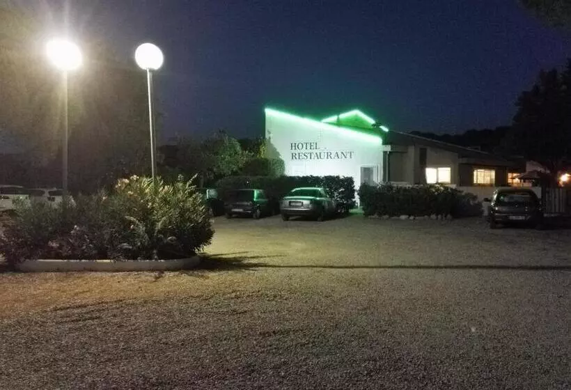 Отель Hostellerie Saint Benoît