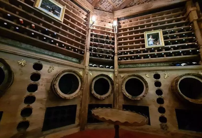 Отель Hostellerie Saint Benoît