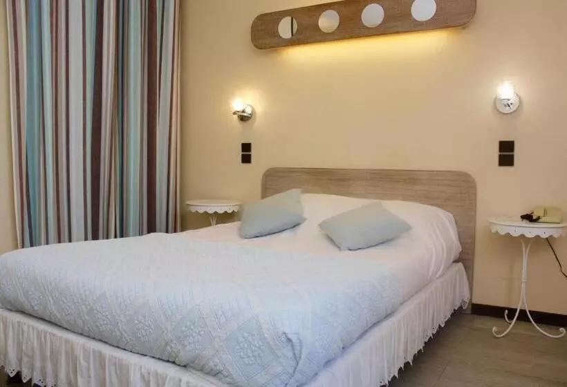 Отель Hostellerie Saint Benoît