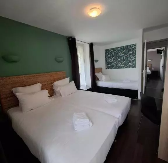 Отель Hôtel Du Château