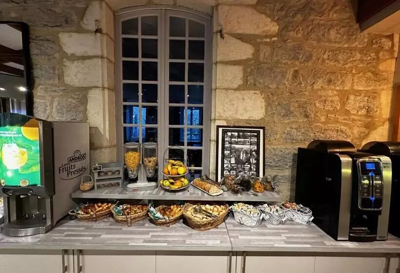 Отель Hôtel Du Château