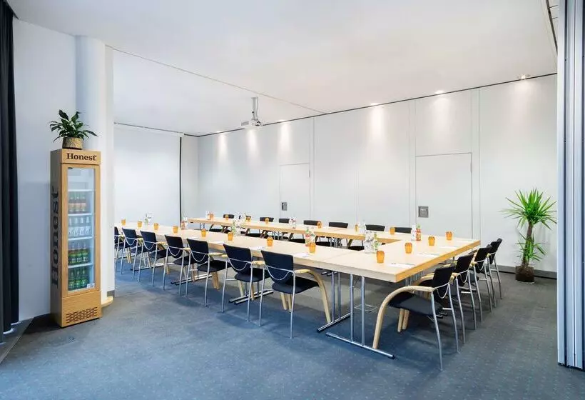 בית מלון כפרי Four Munich Neue Messe